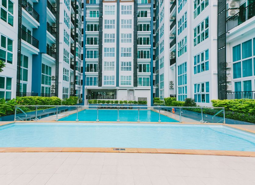 Pool Foto