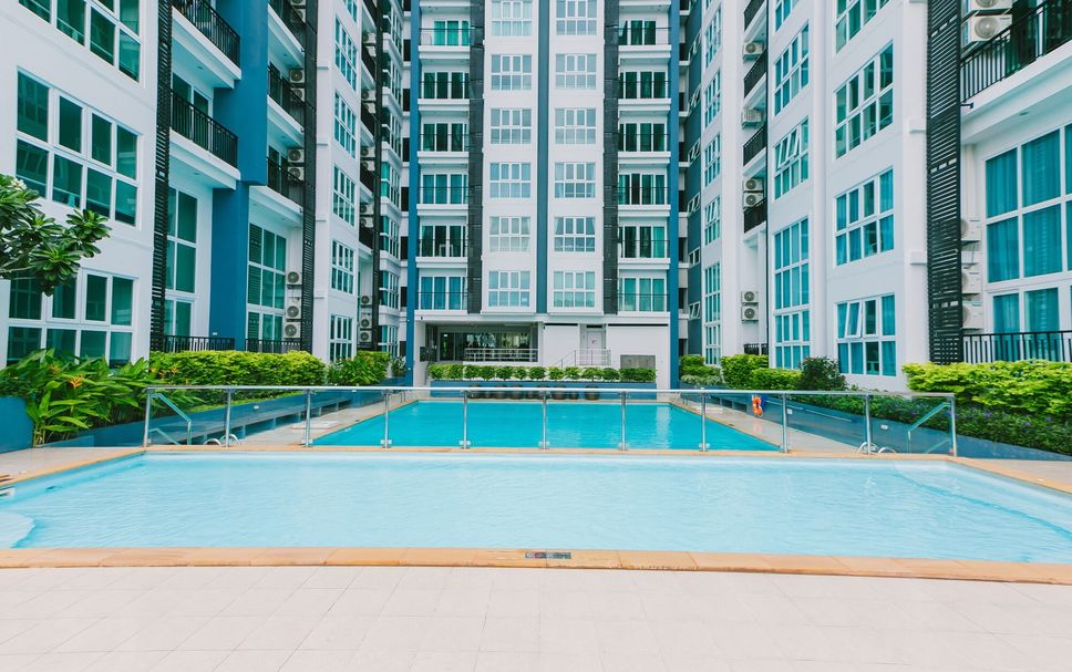 Pool Foto