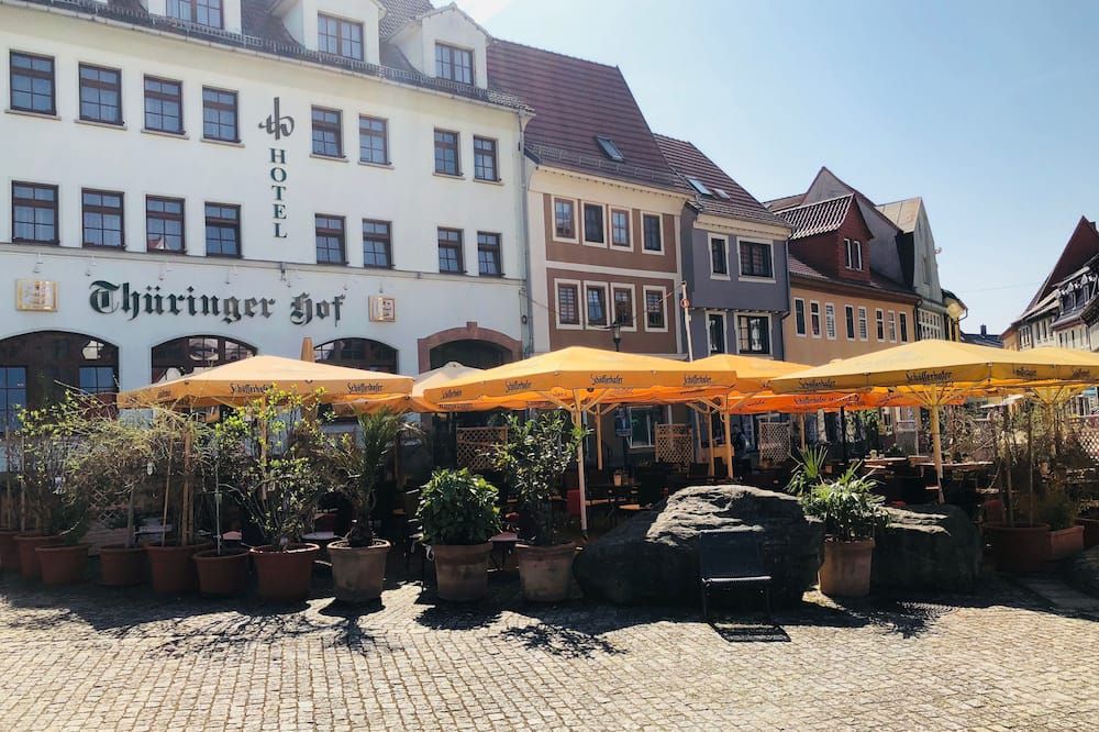 Gebäude