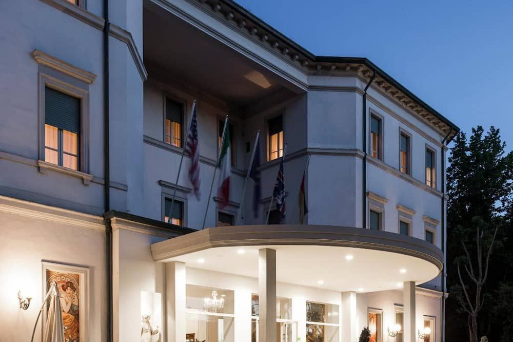 Gebäude
