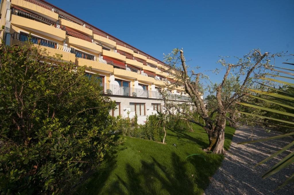 Gebäude