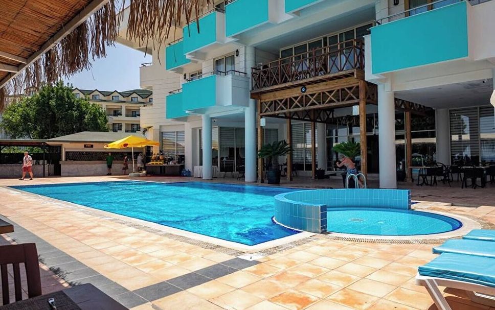 Pool Foto