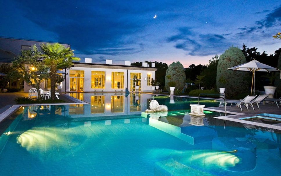 Pool Foto