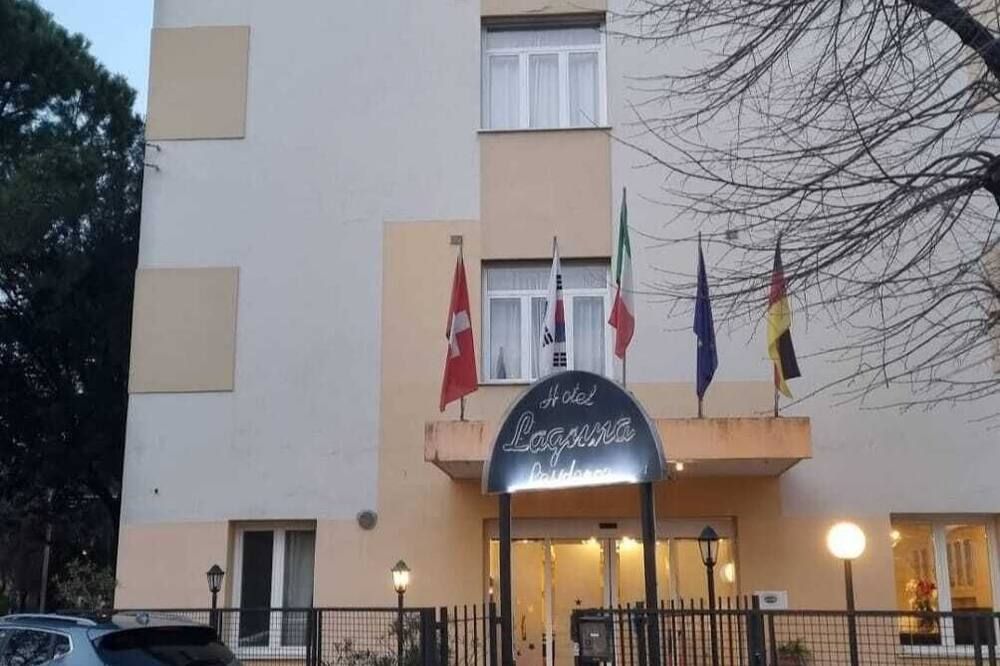 Gebäude