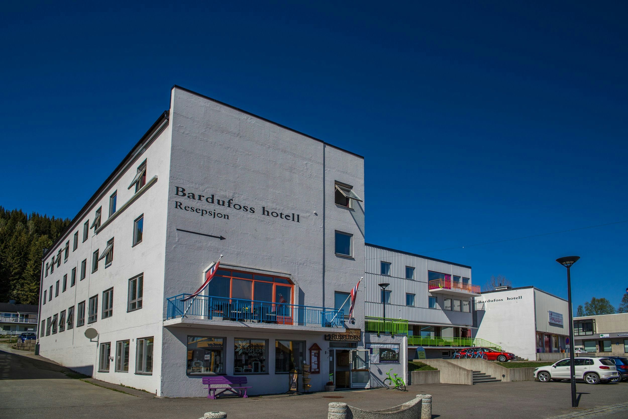 Gebäude