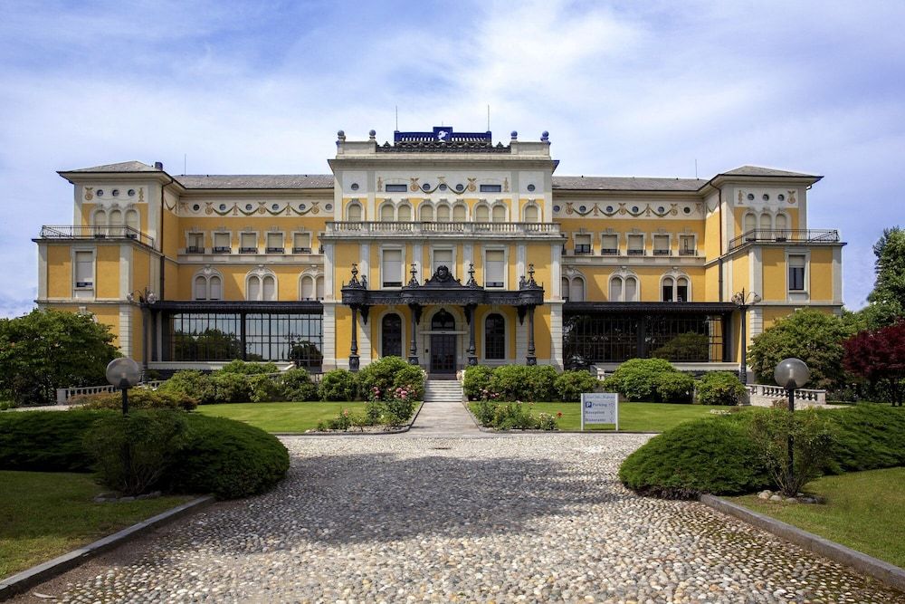 Gebäude