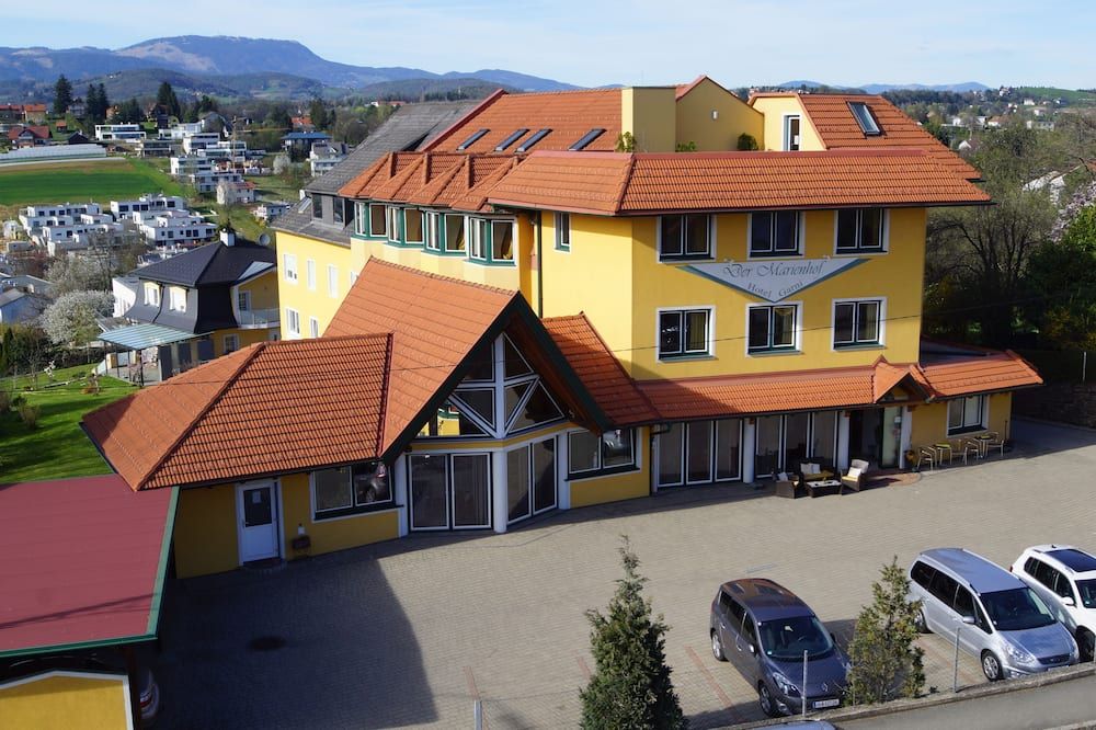 Gebäude