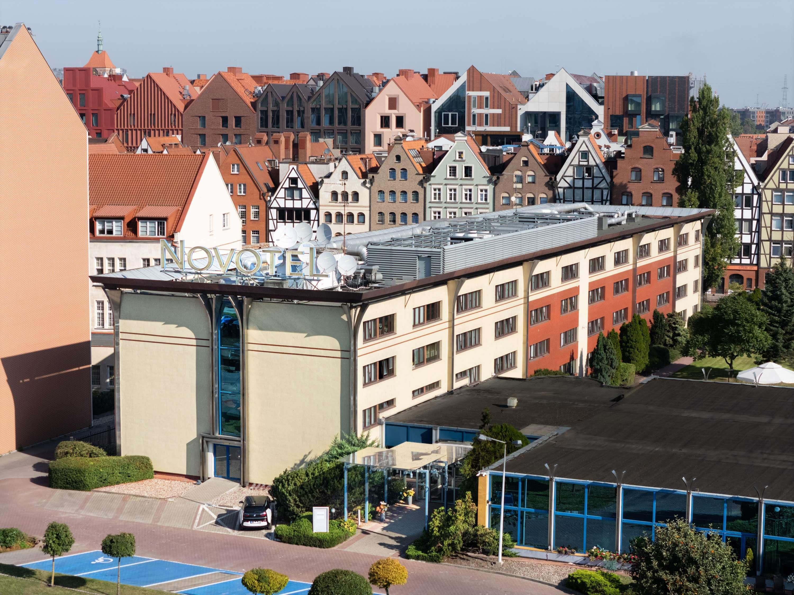 Gebäude