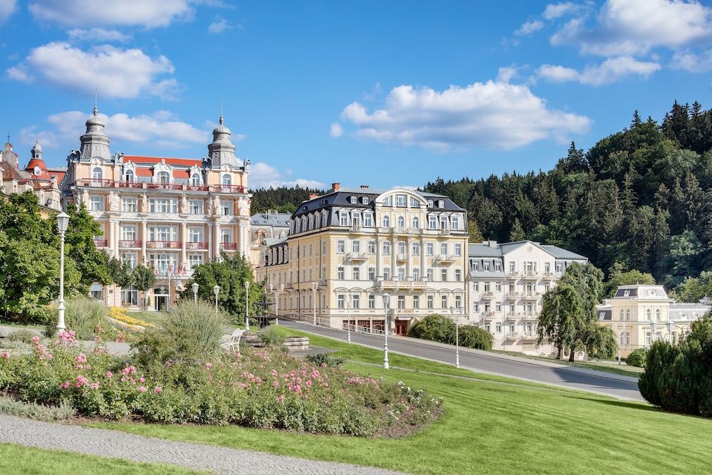 Gebäude