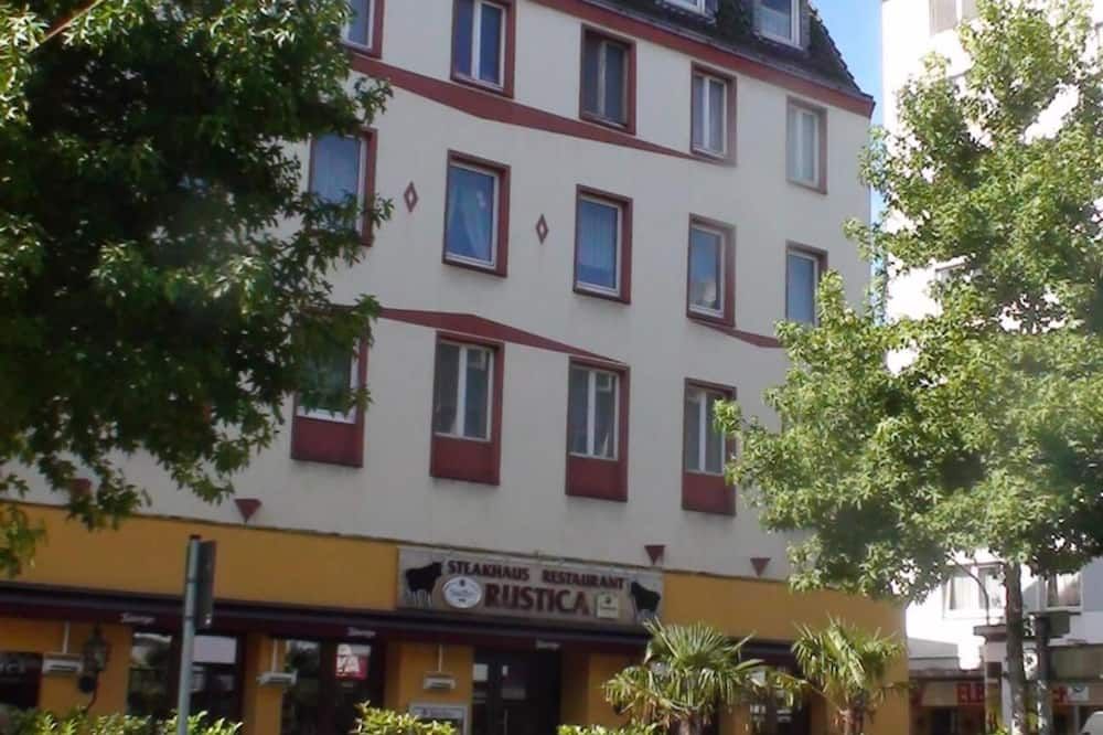Gebäude