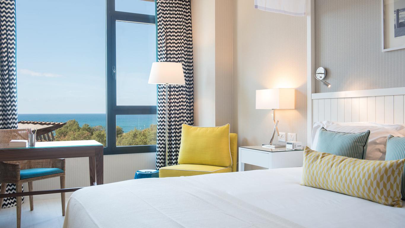 Melody Hotel