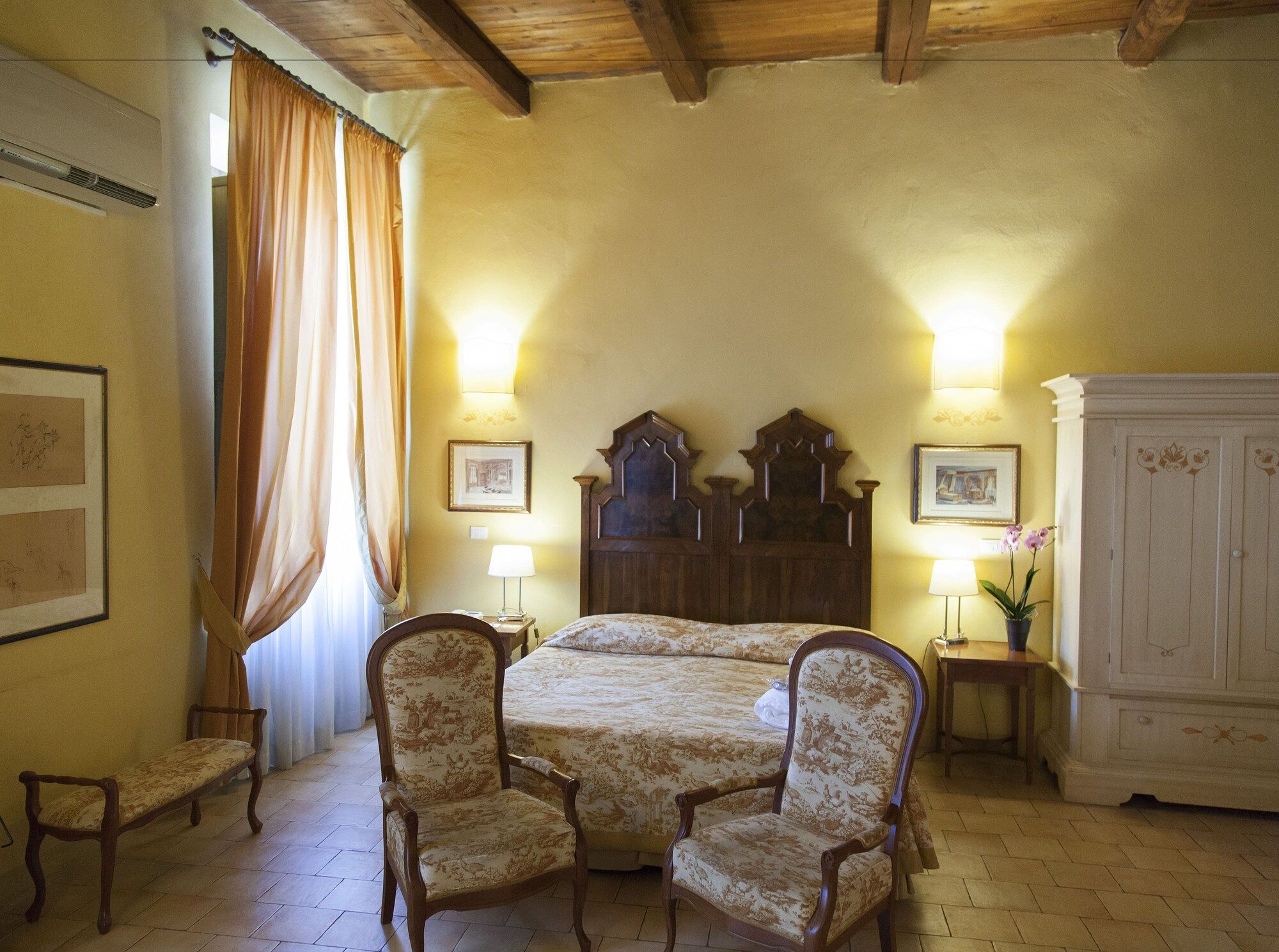 Schlafzimmer