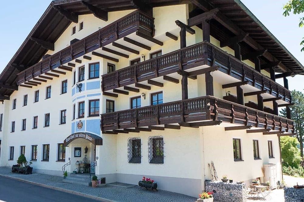 Gebäude