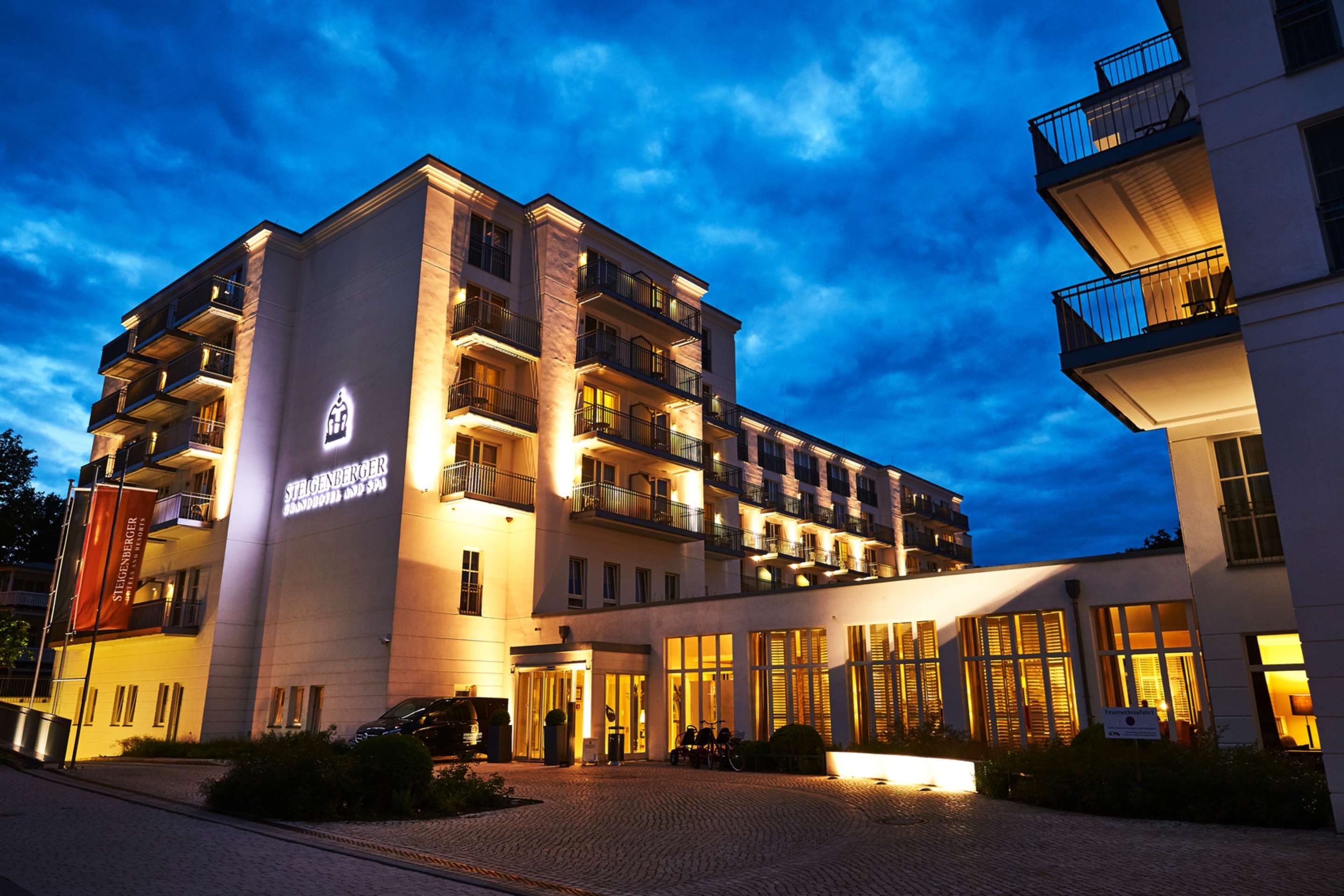 Gebäude