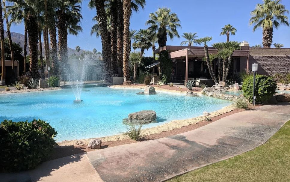 Pool Foto