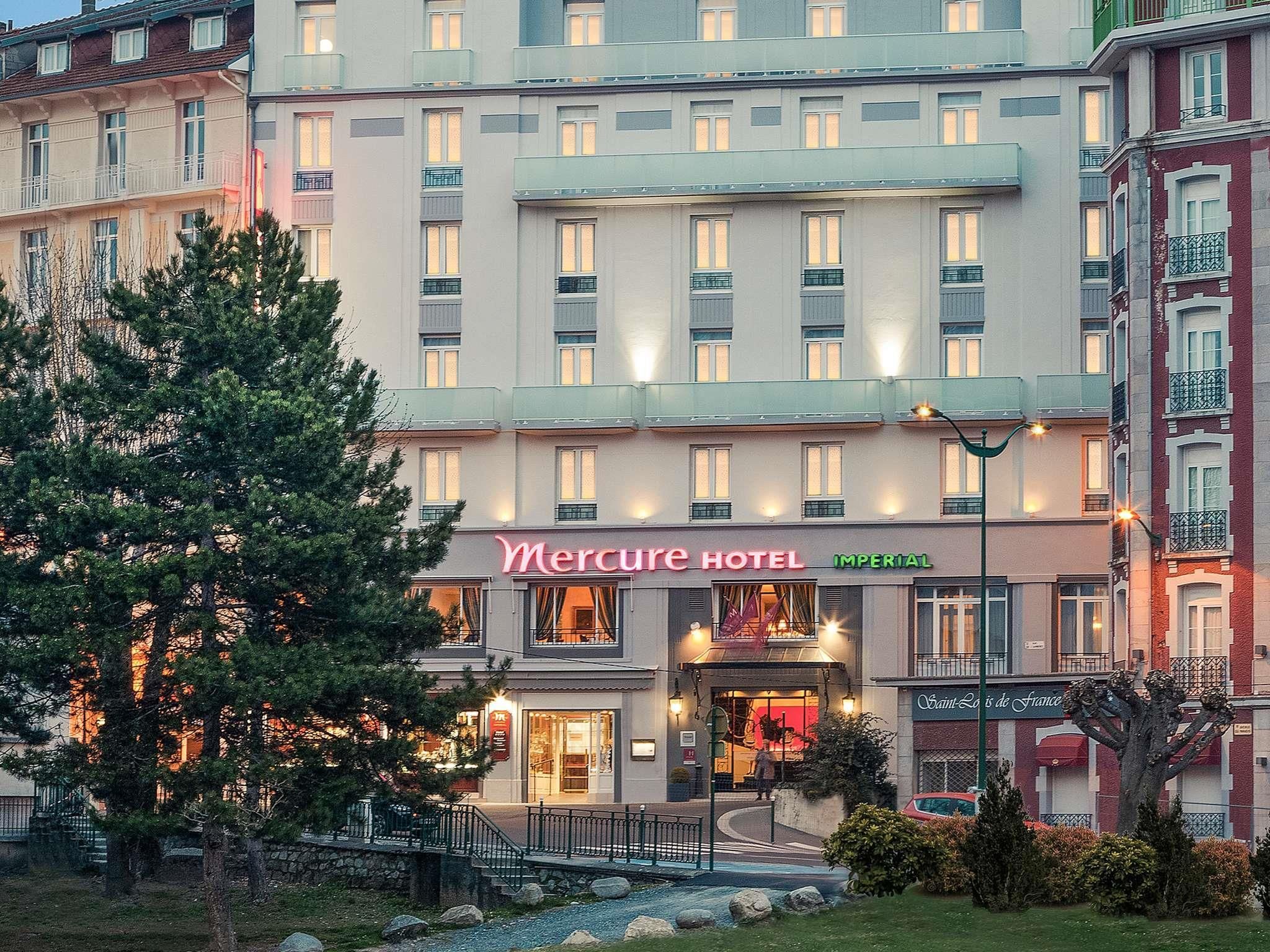 Gebäude