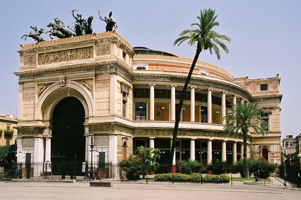 Gebäude