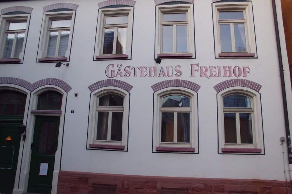 Gebäude