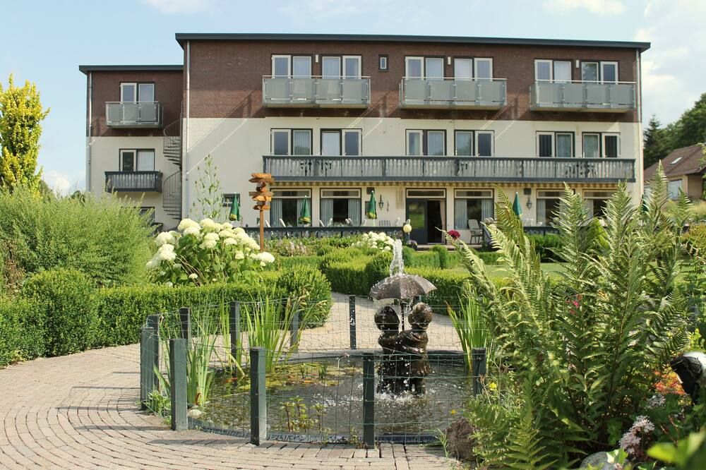 Gebäude
