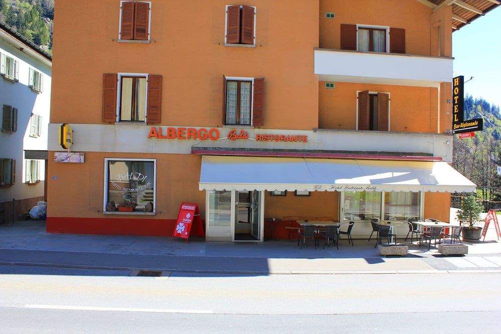 Gebäude