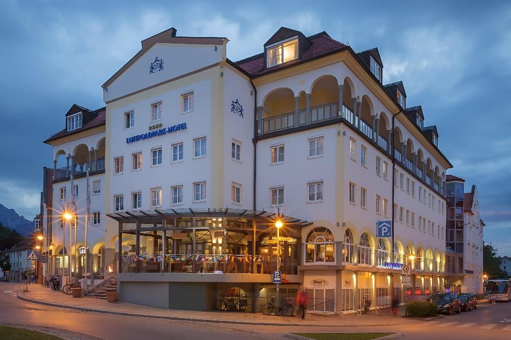 Gebäude