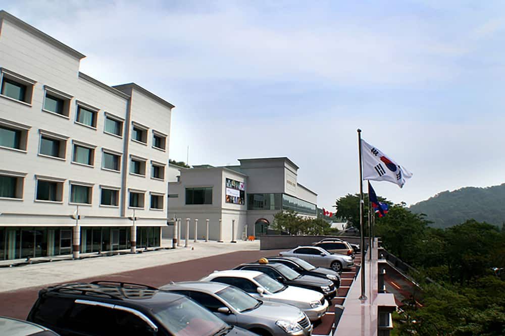 Gebäude