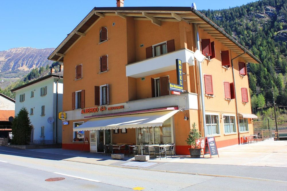 Gebäude