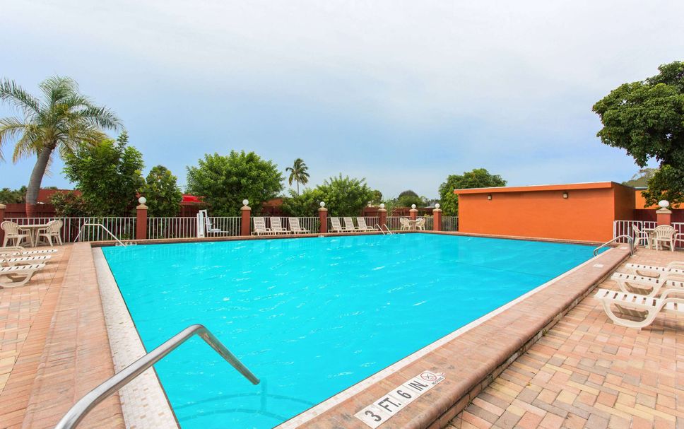 Pool Foto