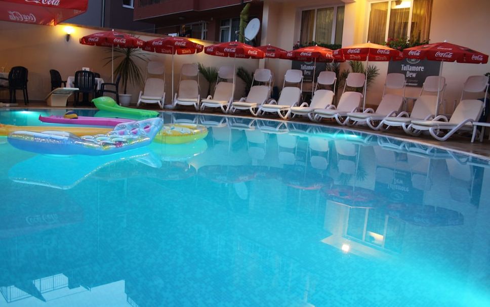 Pool Foto