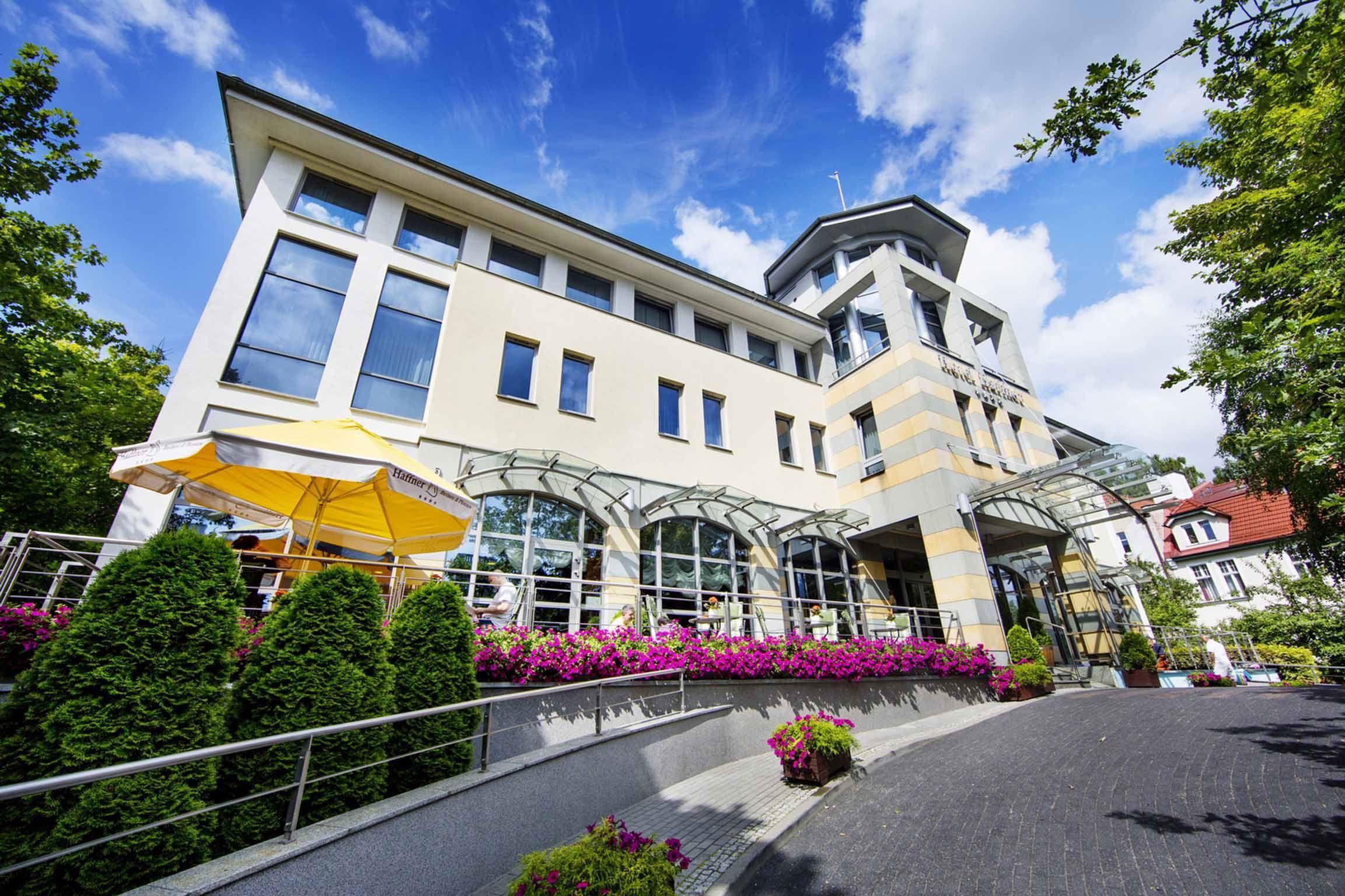 Gebäude