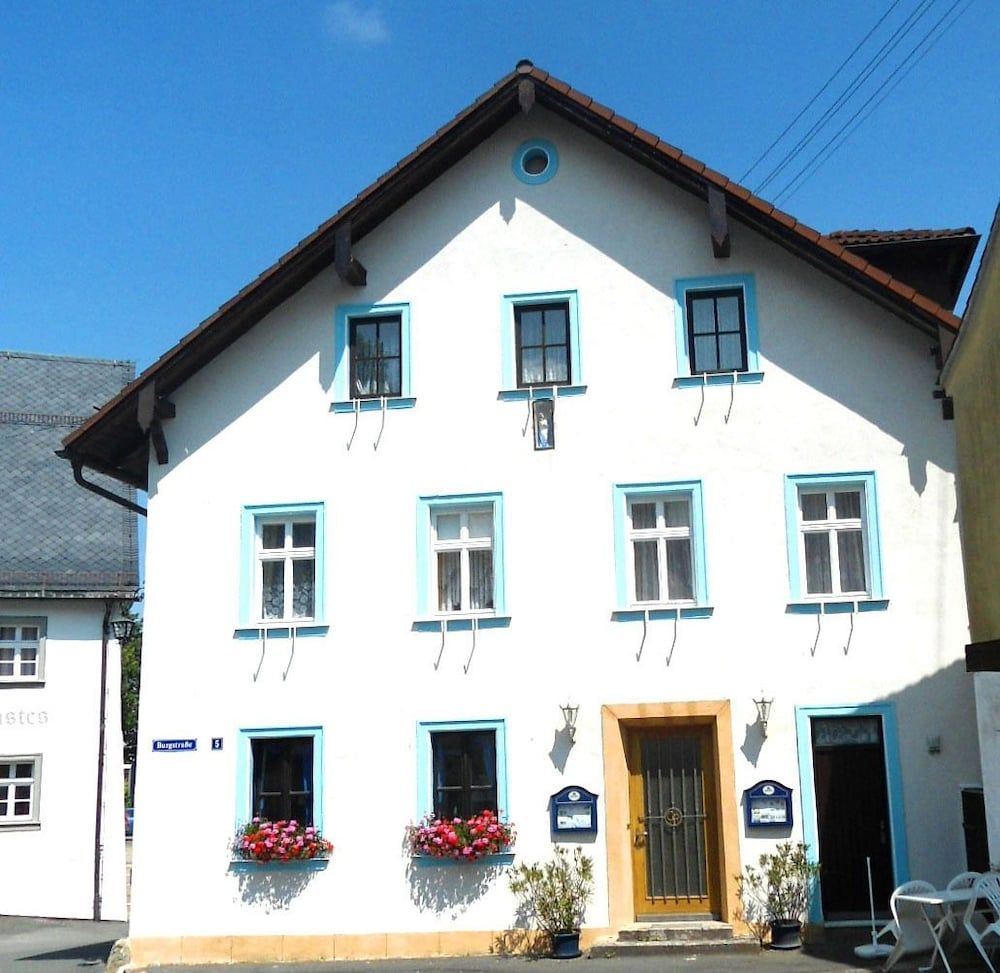 Gebäude