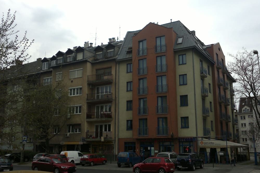 Gebäude