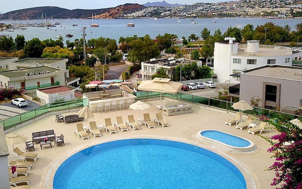 Pool Foto