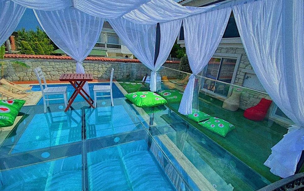 Pool Foto