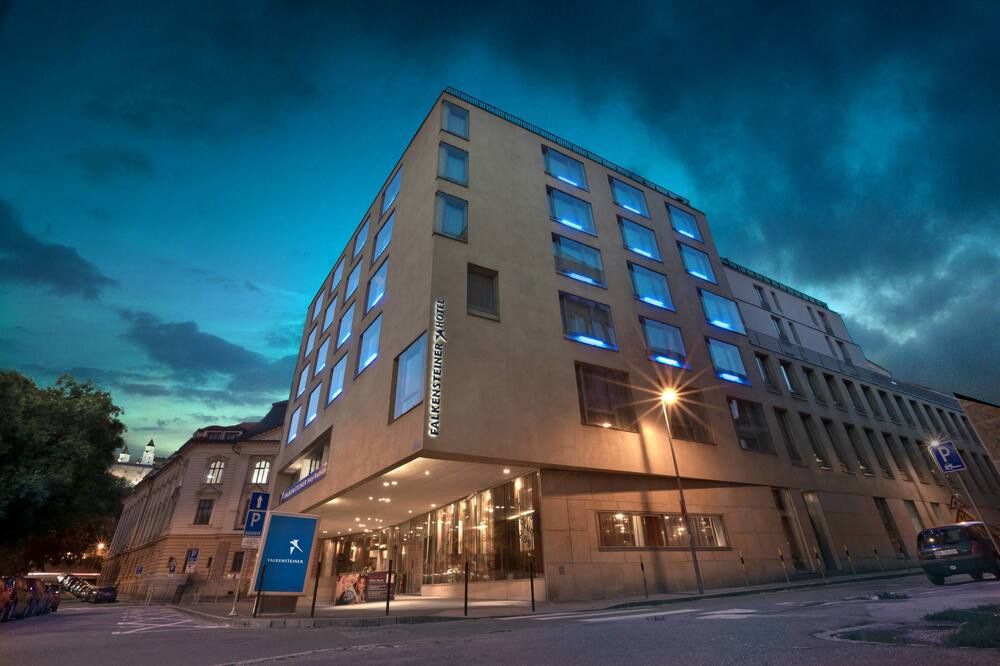 Gebäude