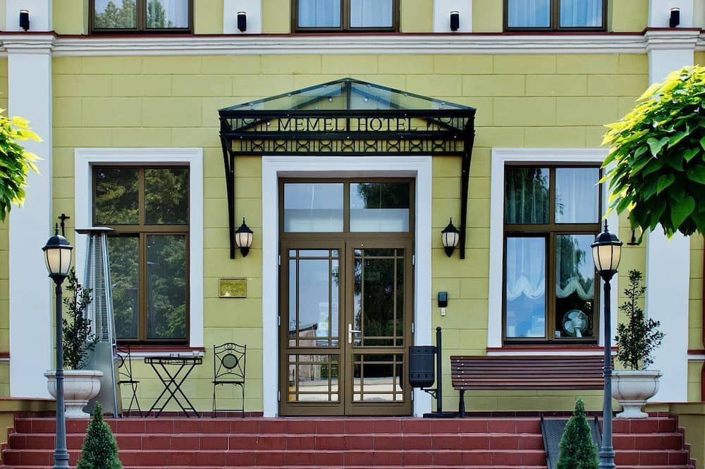 Gebäude