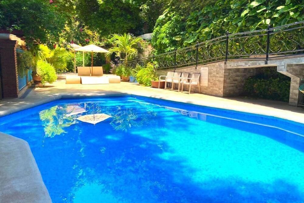 Pool Foto