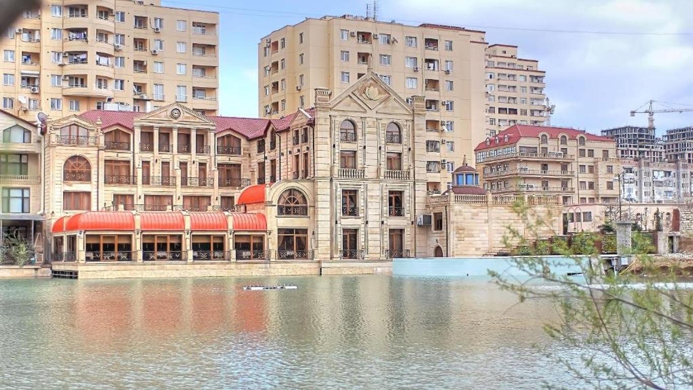 Lake Palace Hotel Baku