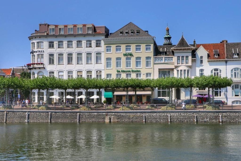 Gebäude