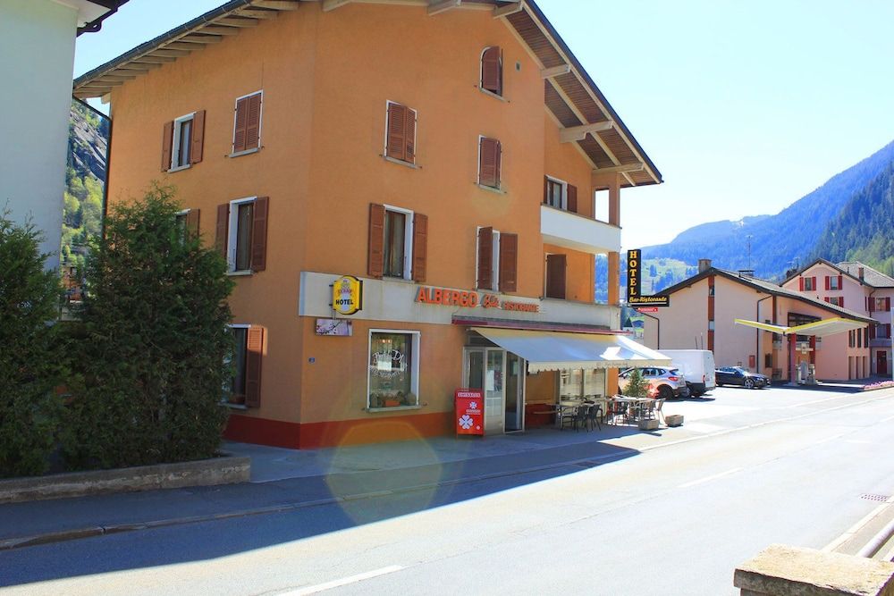 Gebäude