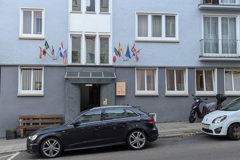 Gebäude