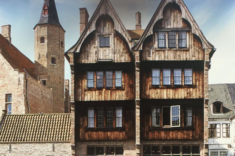 Gebäude