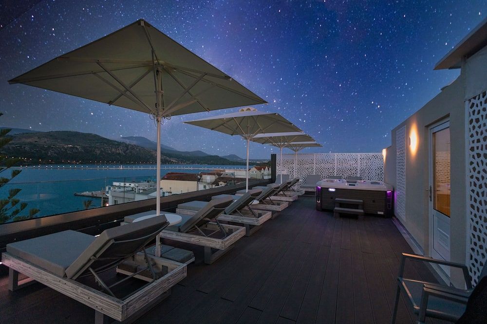 Sonstige