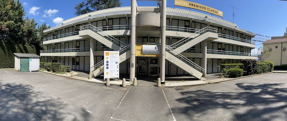 Gebäude