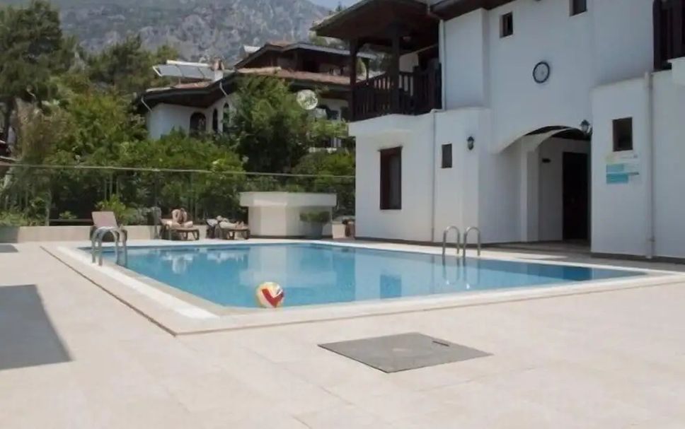 Pool Foto