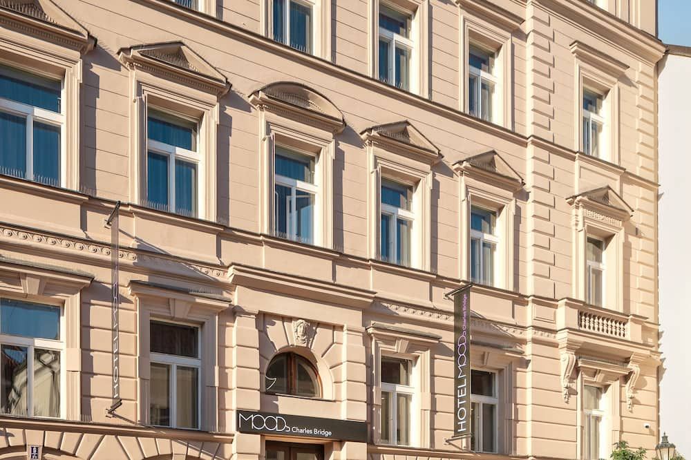 Gebäude