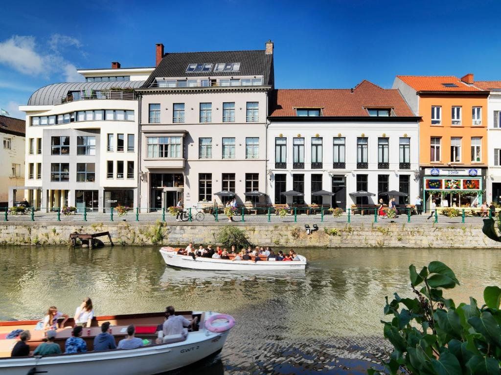 Gebäude