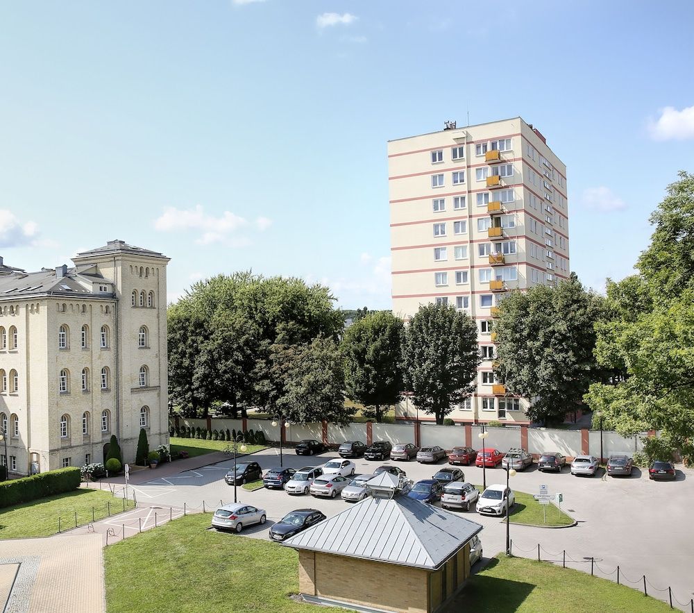 Gebäude
