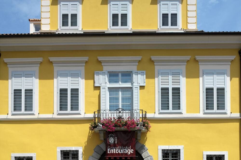 Sonstige