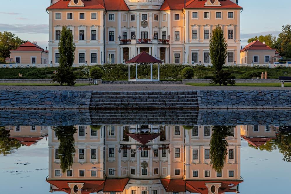Gebäude